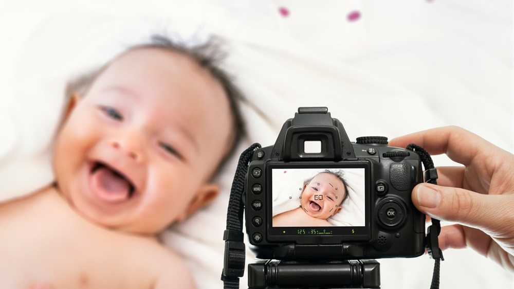 乳幼児　赤ちゃん　カメラ　撮影 