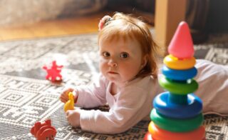 1歳　女の子　積み木　知育玩具